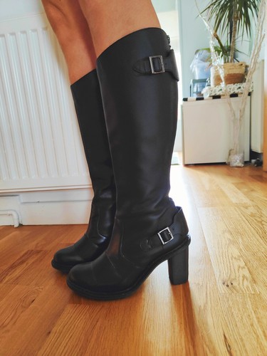 Martens boots - dr,