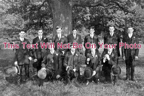 3809 group of men - 3809,