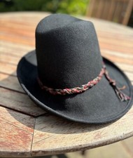 Peter Bettley London 100% Wool