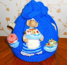 HAND KNIT TEACOSY MOUSE