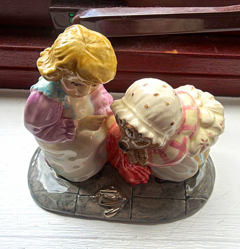 Beswick ceramic figurine mrs - beswick,