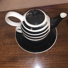 A Whittard Of Chelsea Tea Pot, Cup And Saucer Set