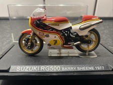  Suzuki RG500 Barry Sheene World Champion 1977 scale 1.24