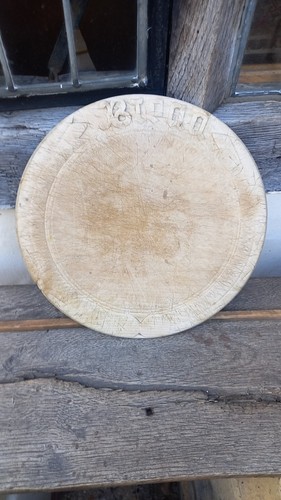 Vintage wooden bread board - a,