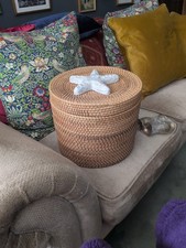 Wicker 25cm x 30cm round Woven