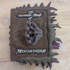 Harry Potter Monster Book of
