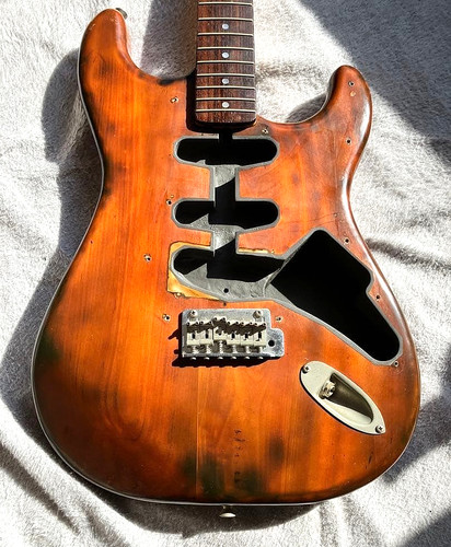 Vintage fresher stratocaster - fresher,