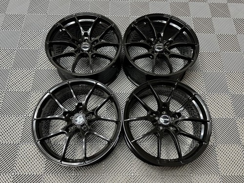 Strom str alloy wheels - 19",