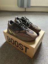 Adidas Yeezy Boost 700 V2