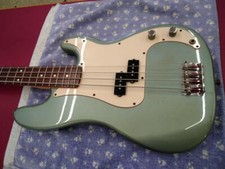 FENDER MEXICO STANDARD
