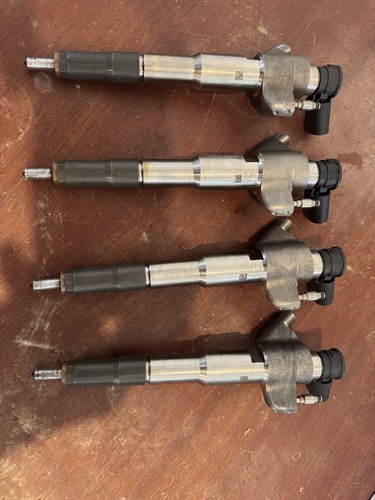 Nissan navara fuel injector - nissan,