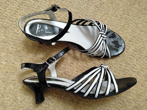 Pia black white leather - black,