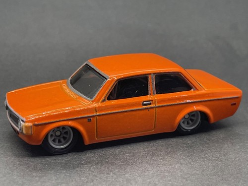 Hot wheels premium volvo 142 - wheels,