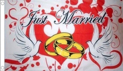Just married flag 3 - just,