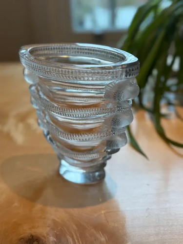 Lalique saint marc vase - r,
