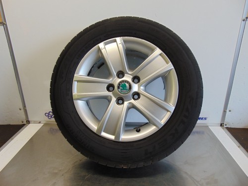 Skoda octavia alloy wheel tyre - alloy,