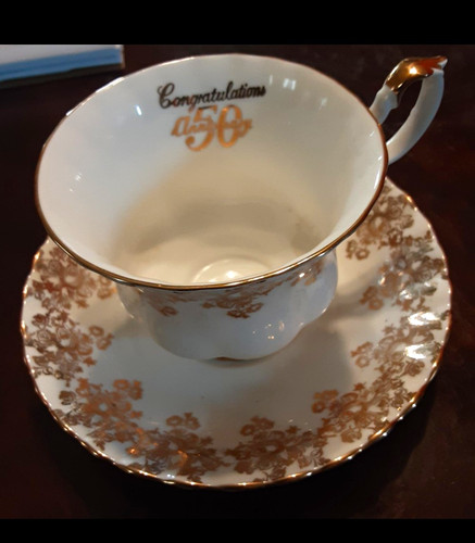 Royal albert bone china - royal,