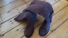 Tu Chocolate Brown Suede Block