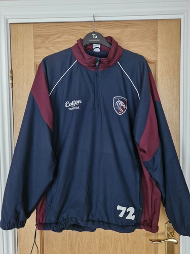 Mens staff player issue - /,