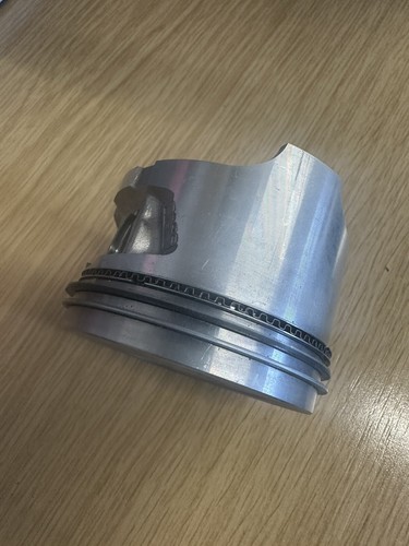 Oversize piston ring - 0.25,