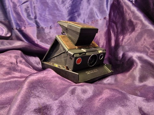 Polaroid land camera - sx-70,