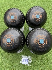 SIZE 4 /  THOMAS TAYLOR ACE