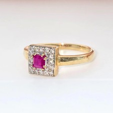 Womens 9ct Yellow Gold Natural