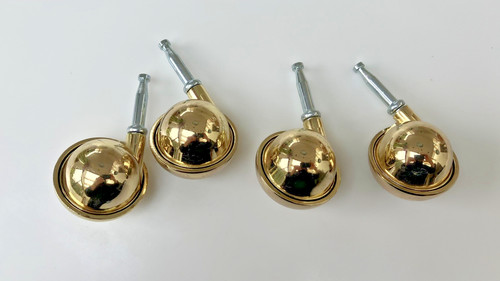 Set brass colour - of, 4