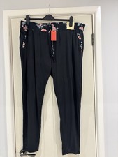 Women’s black and floral