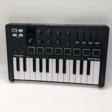 Arturia MiniLab 3 USB keyboard MIDI controller music production 25-key 8 pads