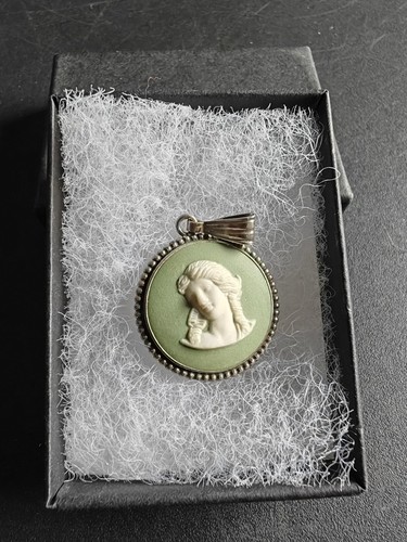 Wedgewood green jasperware - wedgewood,