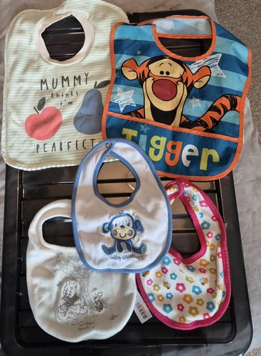 Baby bibs assorted - pack),