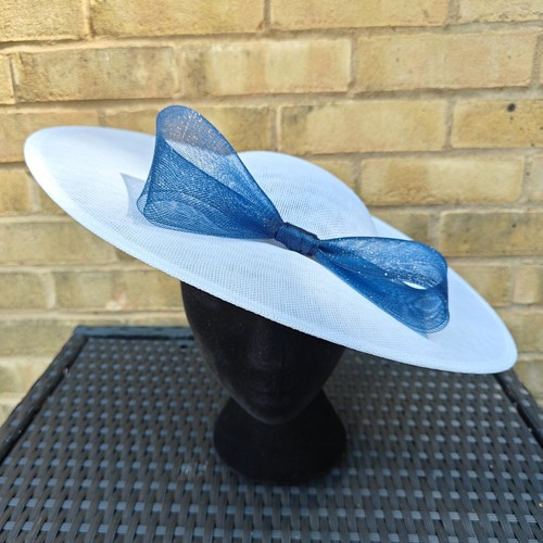 White navy blue bow - bow, brim