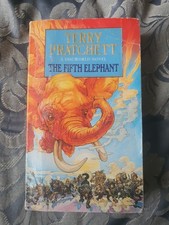 Terry Pratchett The Fifth Elephant Signed 1st Corgi PB
