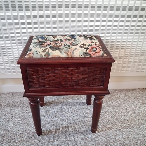 Vintage wooden sewing box - sewing,