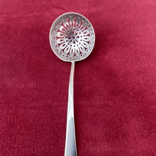 Silver plated sugar - , sifter