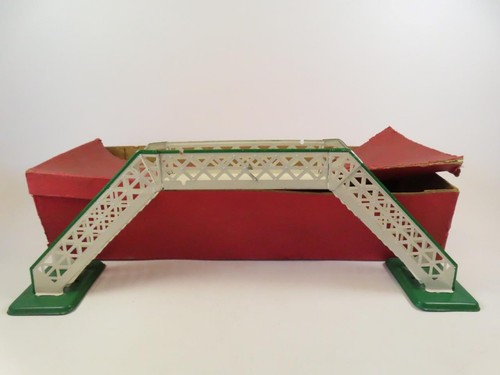 Hornby series footbridge - hornby, no.1