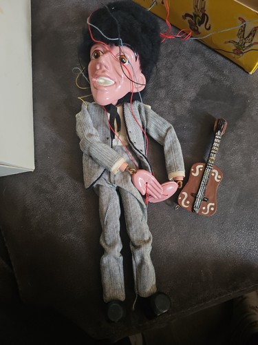 Pelham vintage puppet guitar - pelham,