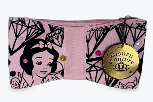 Disney couture loop - by, snow