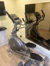 Spirit Fitness XE295 Cross Trainer