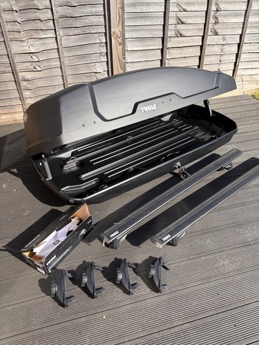 Thule force black - m,