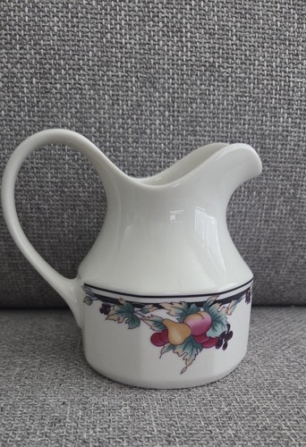 Vintage 1991 royal doulton - 1991,