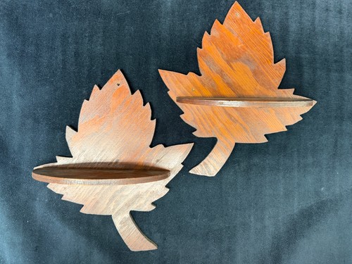 Vintage rustic wood maple leaf - vintage,