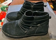 Ugg Rianne Suede Braided Trim Boho Chic Booties Womens Size 6 Black Bohemian