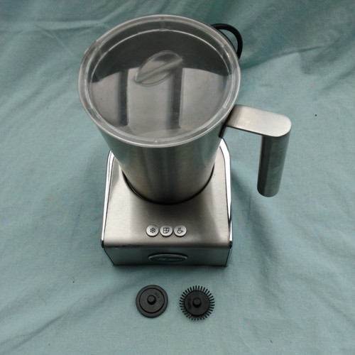 Hostess automatic milk - milk, frother