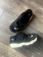 Boys girls Kids Nike Air Rift black White Sandals Trainers Infant Size 8.5