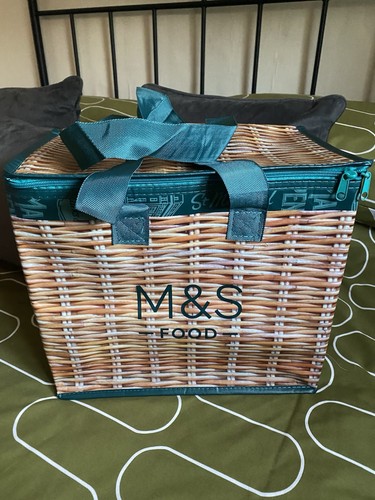 Marks spencer medium insulated - marks&spencer,