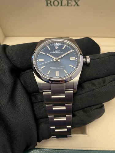 Rare rolex 126000 oyster - rare!,