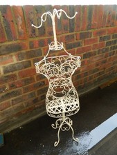 White Countertop Female Metal