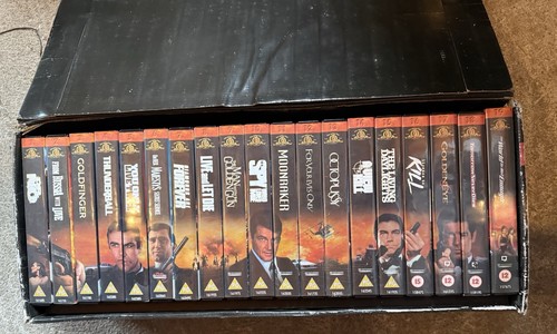 James bond complete - james, vhs
